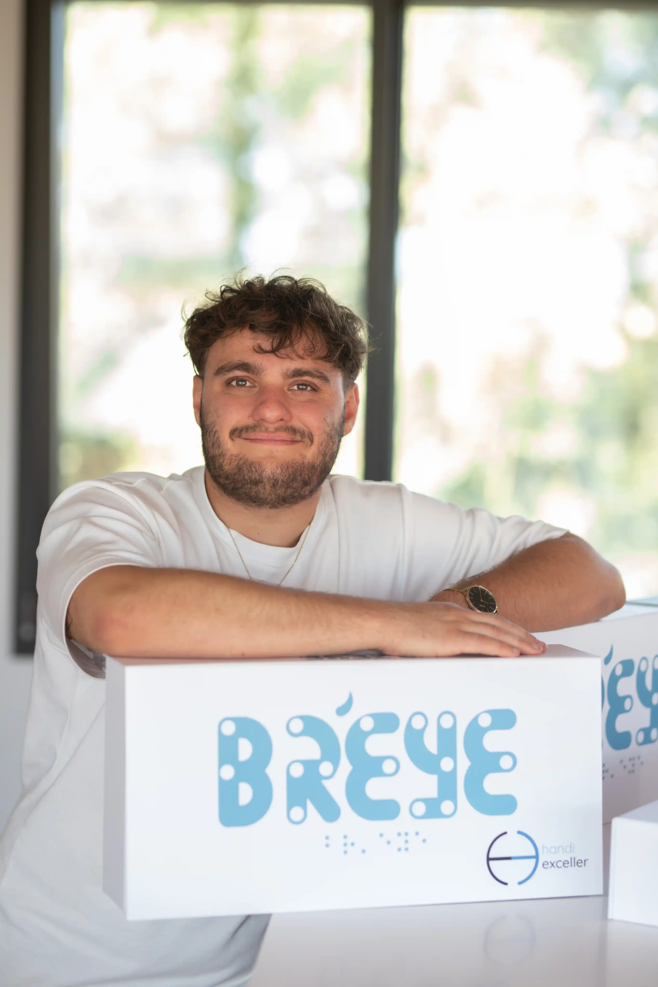 Jean avec BR'EYE - Solution d'apprentissage inclusif